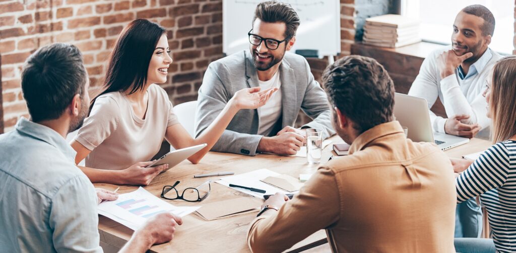 CAs Mindful Leadership zwei Frauen und vier Männer am Tisch